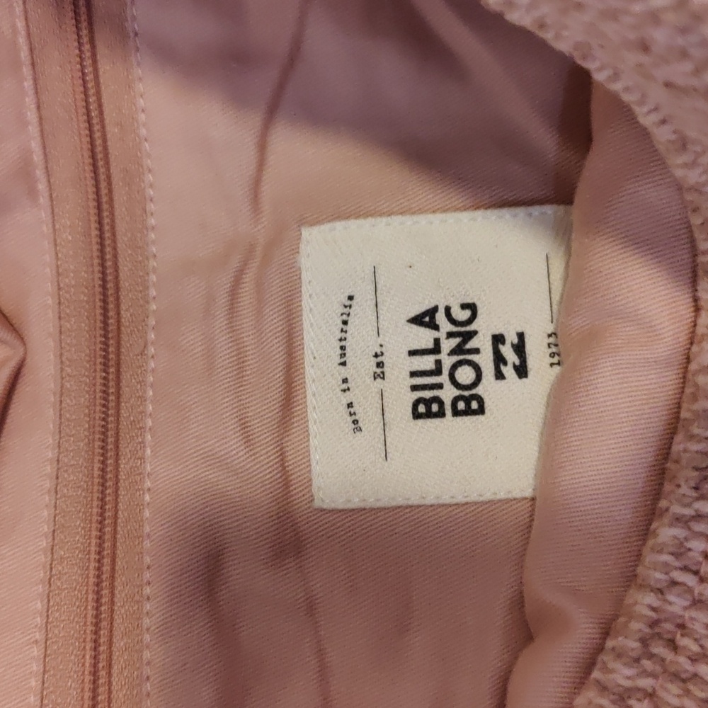 Stylish Billabong Backpack With Patterned Design - image 2